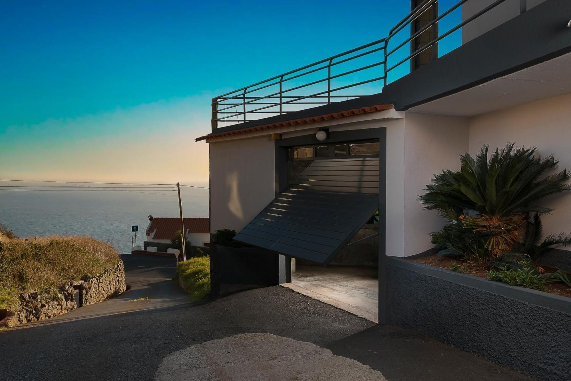 Welcome Home, With A Fantastic View, Sunrise & Sunsets Estreito Da Calheta Exterior foto